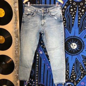 Mid Rise Distressed Slim Boyfriend Jeans